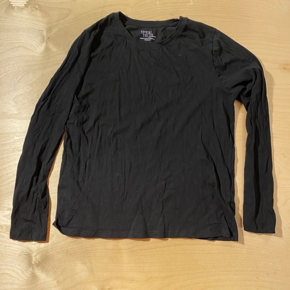 Time and Tru Black Long Sleeve Tee Large (12-14) (EI)